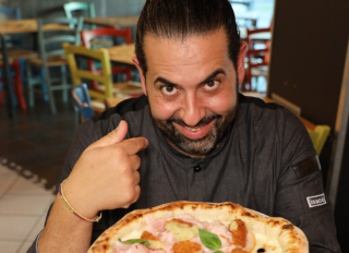 Novara - Pizzaiolo ferito tra le fiamme per salvare la figlia