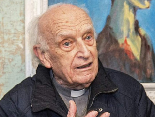 Prato Sesia - Addio a don Mario Vanini, parroco e artista